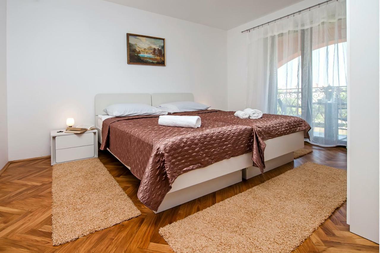 Apartment Valentina روفينج المظهر الخارجي الصورة